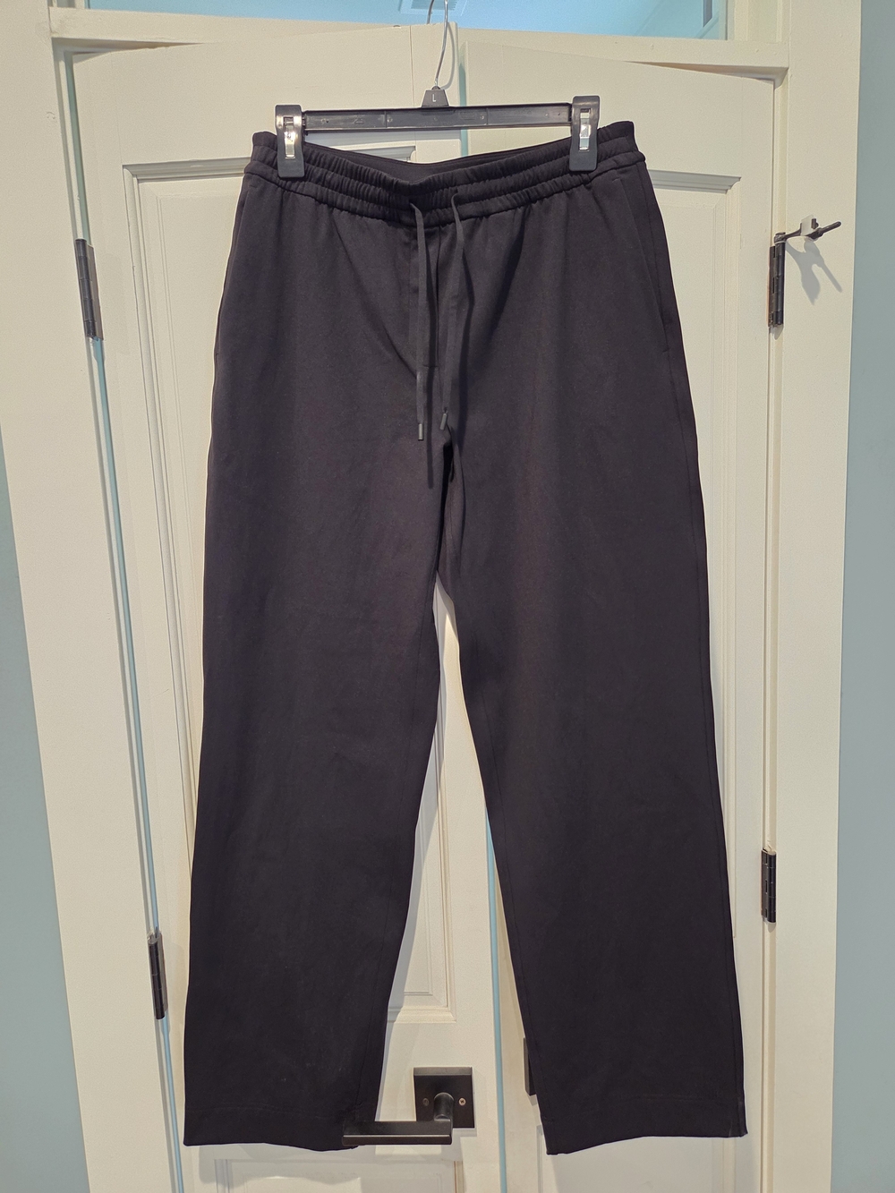 lululemon athletica Women's Straight Leg luxtreme Mid Rise Pants